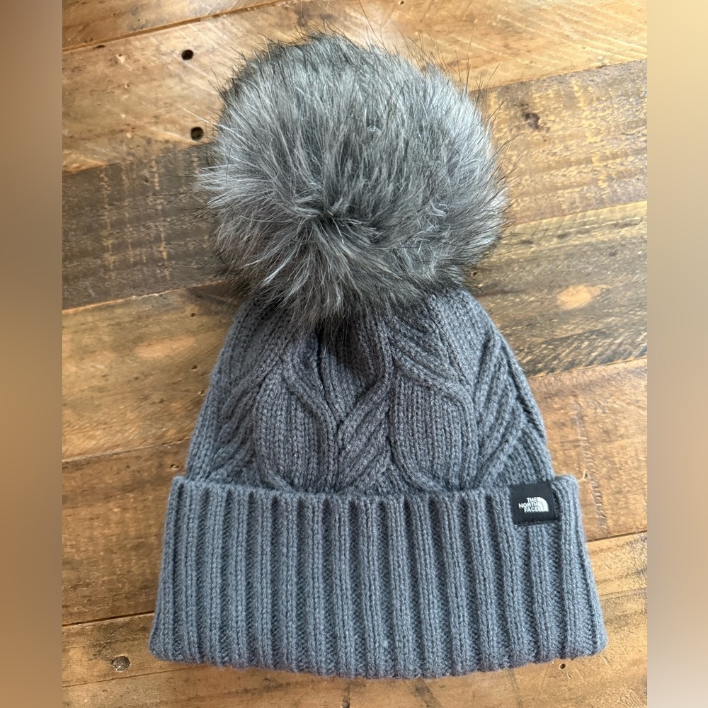 The North Face Youth Omega Faux Fur Pom Vanadis Grey Snow Hat - NWT